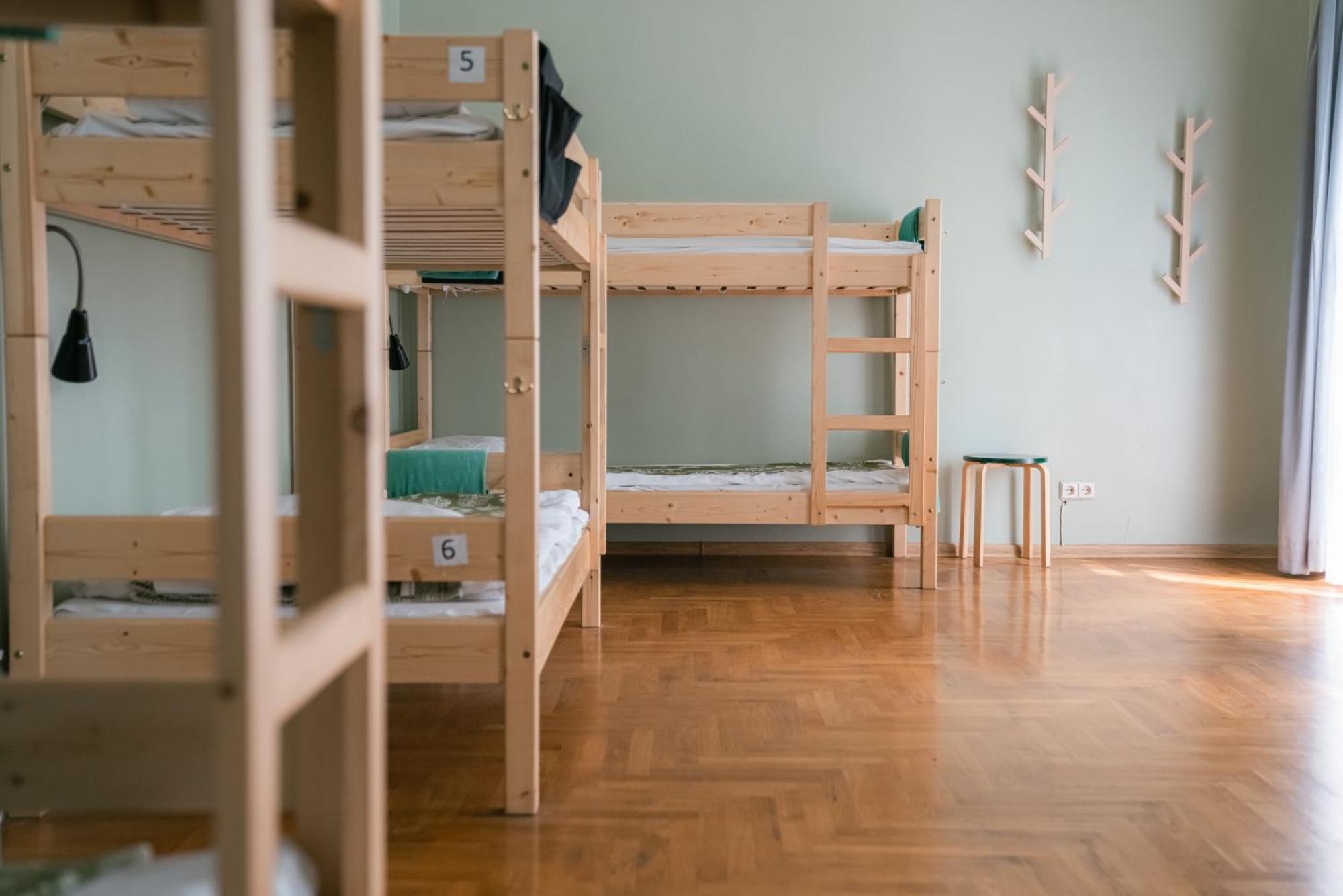 Downtown Forest Hostel & Camping فيلنيوس المظهر الخارجي الصورة