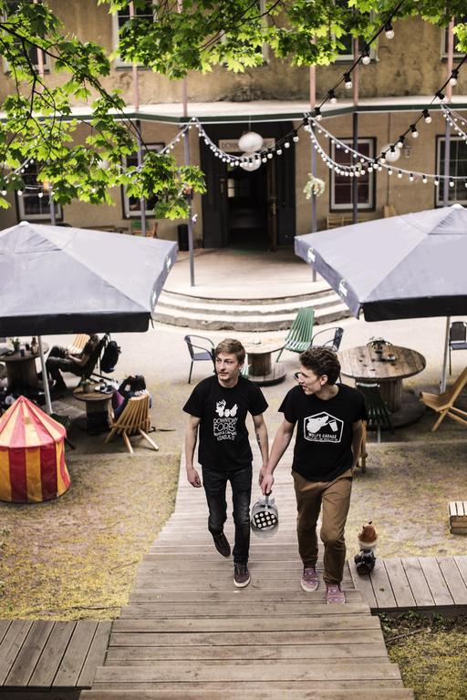 Downtown Forest Hostel & Camping فيلنيوس المظهر الخارجي الصورة